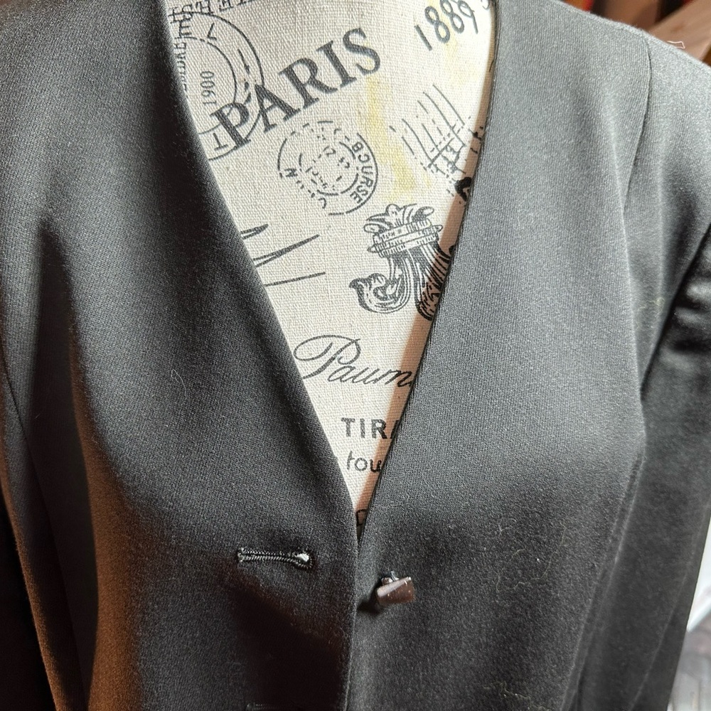 Suit Jacket - Picture 4 of 12
